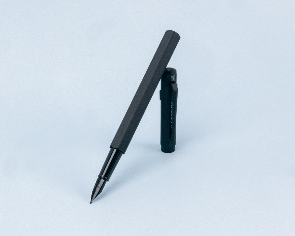 Stylo Plume 849™ BLACK CODE (F)