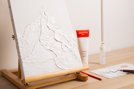 Knife painting: adding textures and relief to acrylic paintings