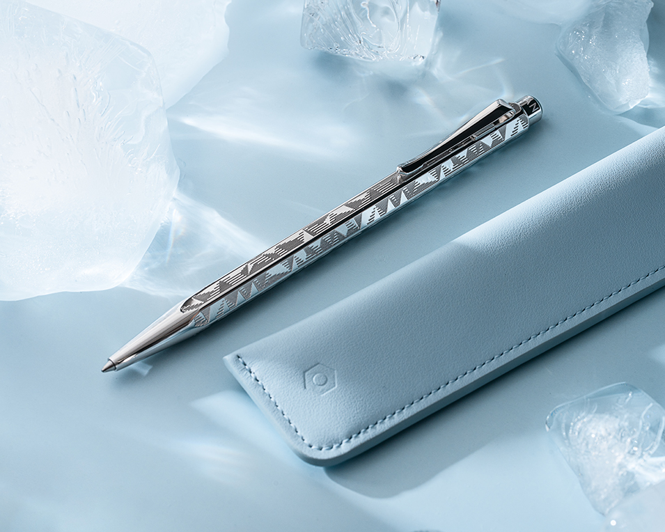 Set Kugelschreiber Ecridor™ Alpine Frost & Etui aus Polarblauem Leder