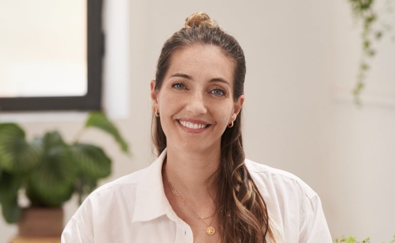 portrait of Julie Thomas