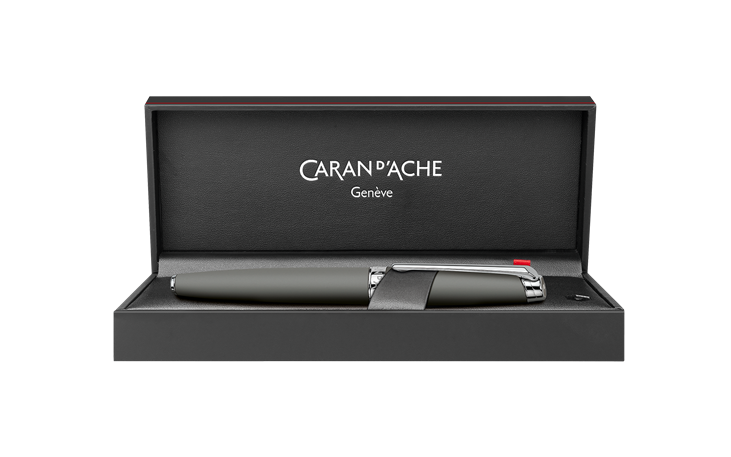 限定】レマン マットグレー 万年筆 F | Caran d'Ache JP