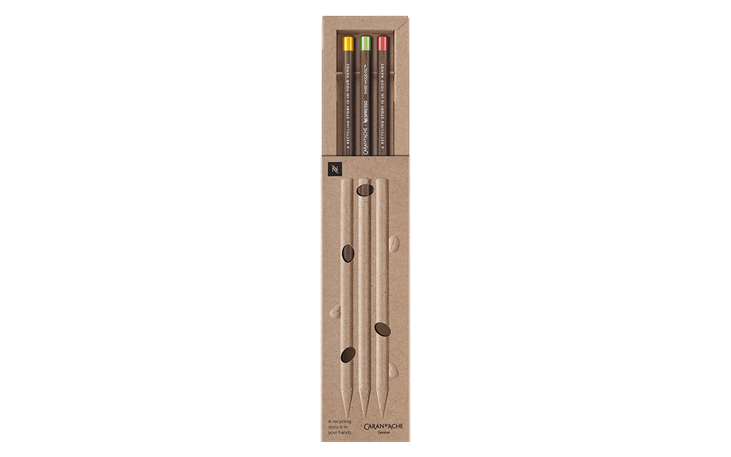 h_set-swiss-wood-3-crayons-