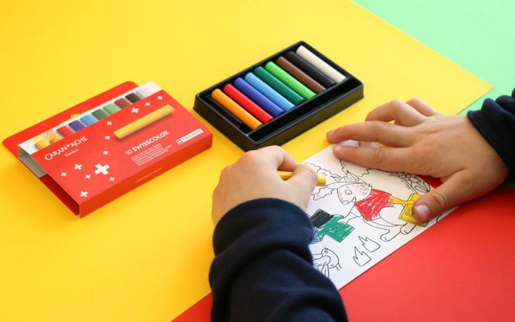 スイスカラー トラベルキット | Caran d'Ache JP