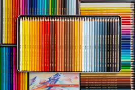 Caran d’Ache coloured pencils: which range has the largest choice of colours?